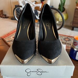 Jessica Simpson close toe heels